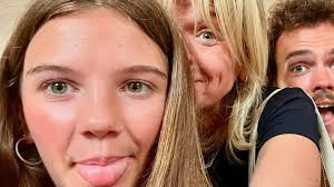 Scott Mills to replace Zoe Ball as host of BBC Radio 2 breakfast show