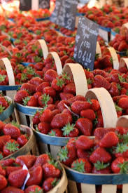 Strawberry Harvest And Fete De La Fraise 2021 In Provence French Riviera Dates Strawberry Desserts Strawberry Cakes Giant Strawberry