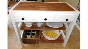 Cara membuat meja setrika baju dari kayu pallet atau bekas dengan desain sederhana tapi hasilnya bagus dan memuaskan. Hemat Rp500 Ribu Dengan Membuat Meja Dapur Sendiri