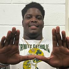 Miami Inks IOL Tommy Kinsler