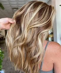 Use the l'oréal paris féria in dark gold blonde to get the look. 30 New Honey Blonde Hair Color Ideas For 2021 Hair Adviser