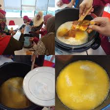 Pulut kuning merupakan menu tradisi rakyat malaysia. My Life My Loves Resepi Pulut Kuning Noxxa Rendang Ayam Crispy
