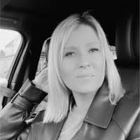 20+ "Danielle Spicer" profiles