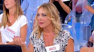 Samantha manda via un corteggiatore. Chi E Maria Tona Trono Over Uomini E Donne Eta E Vita Privata E Biagio Chiechiera It