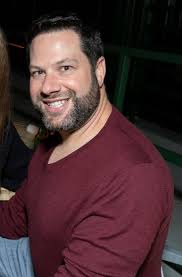 Hello! I'm Josh 40 from Tucson AZ. I'm an entrepreneur, and own a few  businesses. I'm looking for my better half. I don't have any children, but  would like to start a