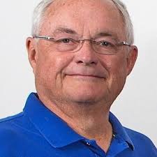 Who knew Santa's helper was a club member?