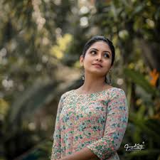 Gayathri hot structure 360p 4 minutes. Malayalam Serial Actress Gayathri Arun New Photoshoot Photos Hd Images Pictures Stills First Look Posters Of Malayalam Serial Actress Gayathri Arun New Photoshoot Movie Mallurepost Com