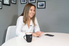 La Historia de Deborah Dana: Mujer e inversionista imparable.