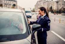 Acestea mai poartă denumirea de lumini pentru circulația diurnă și vor trebui activate pe drumurile naționale, nu doar pe autostrăzi, drumuri expres sau naționale expres. Politia Romana Cere O Modificare Importanta In Codul Rutier Idevice Ro