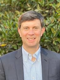 Mike Ashton's Instagram, Twitter & Facebook