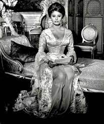 Naples short room sofia loren. Sophia Loren In 2021 Sophia Loren Sophia Sophia Loren Images