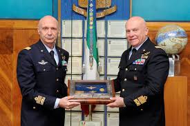 L'iniziativa di oggi è uno dei tasselli dell'evoluzione di un settore, quello aerospaziale l'evento si è aperto con i saluti del gen rosso che ha ricordato come il motto dell'aeronautica militare con valore verso le stelle sia in linea con questi. Generale Pasquale Preziosa Capo Di Stato Maggiore Dell Aeronautica Militare Aviation Report