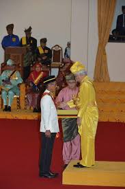 The state of negeri sembilan lies south of kuala lumpur international airport. Portal Rasmi Kerajaan Negeri Sembilan 693 Menerima Darjah Kebesaran Bintang Dan Pingat