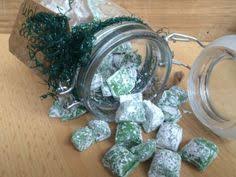 Bonbons mit himbeergeschmack ganz einfach selber machen und in einer schönen bonbonverpackung hübsch verpacken. 24 Bonbons Ideen Bonbons Selber Machen Bonbon Sussigkeiten Selber Machen