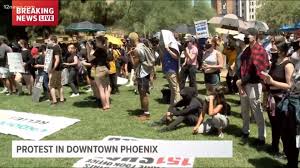 Who are the people arrested in phoenix az? Phoenix Community Groups Hold Rally To Defund Police 12news Com