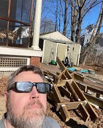 David Glazebrook's Instagram, Twitter & Facebook