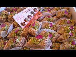 حلوة الساقية باللوز بطريقة مفصلة و مبسطة مع الكمية و الثمن حلويات عيد 2019 Youtube Biscuits Food Breakfast