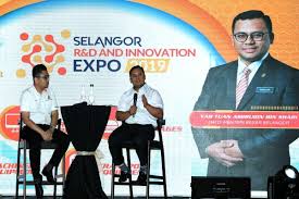 Majlis ertinya majlis agama islam selangor yang ditubuhkan di bawah subseksyen 4(1) enakmen (a) mengetuai pengurusan dan pentadbiran masjid itu; Bernama Amirudin Beri Penerangan Pindaan Enakmen Pentadbiran Agama Islam Selangor Kepada Pemimpin Pkr
