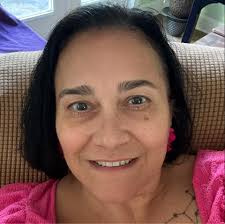 Incorporating AI in the classroom: benefits and challenges