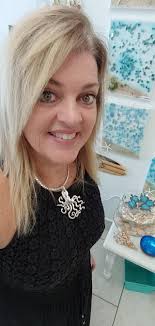 Lis's Pieces Artisan...