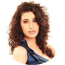 Jennifer Kummer's Instagram, Twitter & Facebook