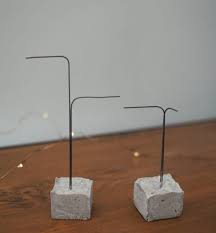 100円ショップのセメントでアクセサリー収納をオシャレに楽しむ folk アクセサリー 収納 セメント アクセサリー ディスプレイ