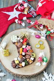 Sbattete bene un tuorlo d'uovo e poi unitelo al burro e zucchero. Calza Dolce Della Befana Mamma Gy