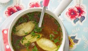 Griessklosschensuppe Mit Petersilie Von Sivi Chefkoch Rezept Griessklosschensuppe Klosse Suppe