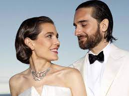 Dimitri rassam (born 16 november 1981) is a cinema producer. Charlotte Casiraghi Dimitri Rassam Fast Nicht Erkannt Im Lassig Look Ins Theater Bunte De