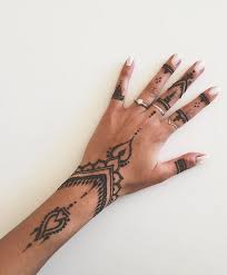 Pin By Jessica Darling On Henna Tatoos Henna Tattoo Hand Henna Inspired Tattoos Henna Tattoo Designs
