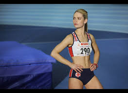 The internet went into a frenzy last week when the first photos were released from the upcoming limited series, pam & tommy.the hulu show will follow sebastian stan and lily james as tommy lee and. Lily James Workout Routine And Diet Plan Train Like Cinderella