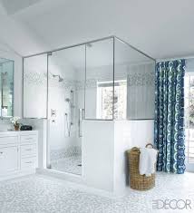 Designer kerrie kelly used simple white design features and cool gray accents to give this bathroom a modern makeover. 42 Modern Bathrooms Luxury Bathroom Ideas With Modern Design