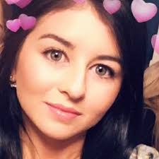 Amelia Whitfield's Instagram, Twitter & Facebook