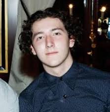 Look at our “bonus jonas” did you know that was frankies nickname? • • • •  • • • #franklinjonasisthemotherfuckingbossandthesexiestpersonalive  #franklinjonas #jonas #jonasbrothers #daddyfranklingang💔 #whyisthatahashtag