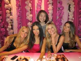 We update gallery with only quality interesting photos. 4 Incredibly Pretty Hair Ideas To Crib From These Victoria S Secret Super Models Glamour