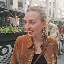 Alexandra Milligan's Instagram, Twitter & Facebook