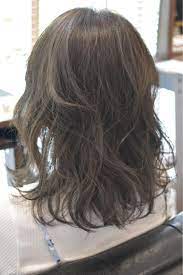 ミディアム カラー ブリーチなしのカーキグレージュ アディクシーカラー ヘアスタイリング 髪 カラー ブリーチなし