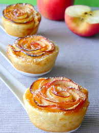 Recette Roses Feuilletees Aux Pommes Dessert Aux Fruits Recette Rose Feuilletee Aux Pommes Recette Recette Dessert