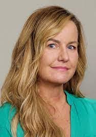 Tracy Berube's Instagram, Twitter & Facebook