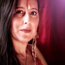 Amazon.com: Voices of the Avalonian Priestesses: Hearing the Call of  Essence eBook : Doughty, Elayne, Cavender, Rebecca, Ashley, Jane, Farber,  Aurora, Franchetti, Catherine, Chalifour, Dianne, Adwani, Jeanne,  Michalovic, S. Pauline, Alisa Antkowiak