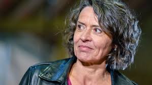 So lange bleibt ulrike folkerts beim tatort. Wie Alt Ist Ulrike Folkerts Alter Vermogen