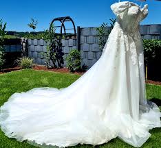 Brautkleider kollektion für moderne bräute. Brautkleid Sanna Lindstrom Brautkleid Verkaufen