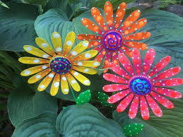 Metal Garden Art Flowers Set Of Three Garden Stakes Lawn Decor Outdoor Garden Stake Garden Decor Metal Metal Flowers Garden Recycled Garden Art Tin Can Flowers