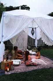 21 Bohemian Garden Ideas For More Colorful Outdoor Diy Tent Diy Party Tent Party Tent