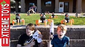 So we have had a huge spike in orders on sneakattacksquad.store since quarantine. Ethan Vs Cole Nerf Battle Royale In A Box Maze Fort Extremetoys Tv Thewikihow