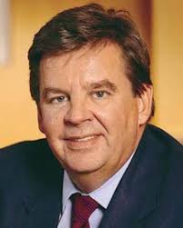 701 executive movements have been. Rupert S Luxury Watch Chief Quits Richemont Buys Stake In Rival Breitling Fin24