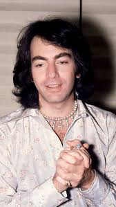 55 years ago this month, Neil Diamond penned the classic tune “Cracklin’  Rosie”!, 📷: Michael Ochs Archives