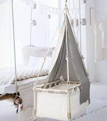 decoration chambre bebe 45 idees conseils homelisty berceau suspendu decoration chambre bebe chambre bebe