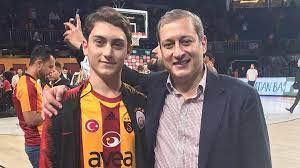 Burak elmas hakkında bilgi, hayatı, vikipedi, wikipedia ve biyografi detayları. Galatasaray In Baskan Adayi Burak Elmas Ekibini Tanitti Sozcu Gazetesi