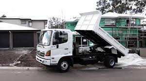 To download full specifications, click on the pdf for the model you require. Hino Fc500 Tipper 1022 Vanderfield Youtube